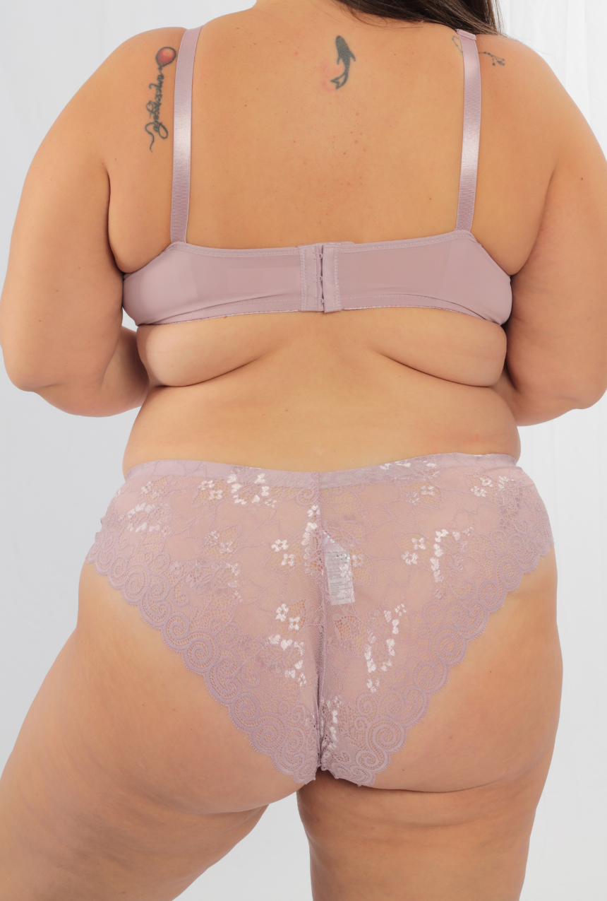 Paquete de 3 calzones tipo bikini sin costuras y detalles de encaje