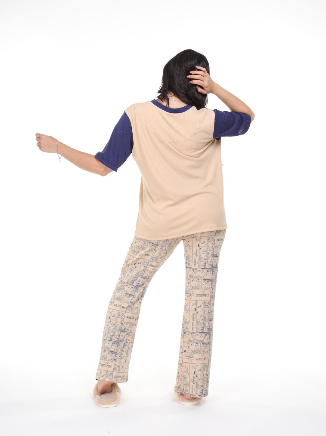 Pijama pantalón y camisa manga corta snoopy beige