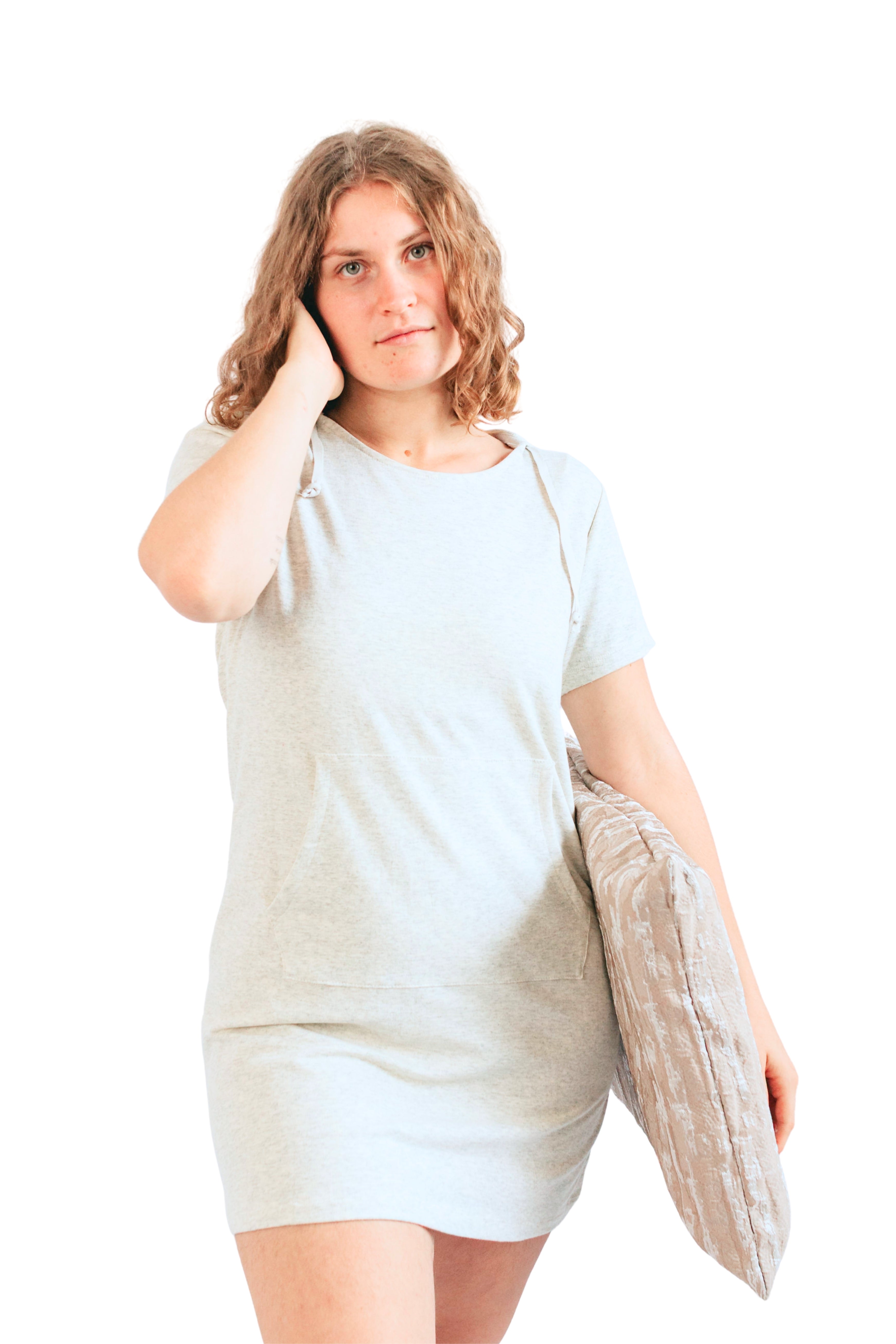 Vestido deportivo corto gris
