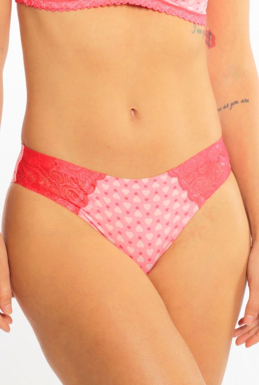 Calzón tipo bikini de costuras fusionadas con laterales de encaje