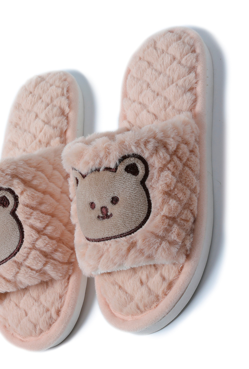 Set de pantuflas capitoneadas con osito bordado