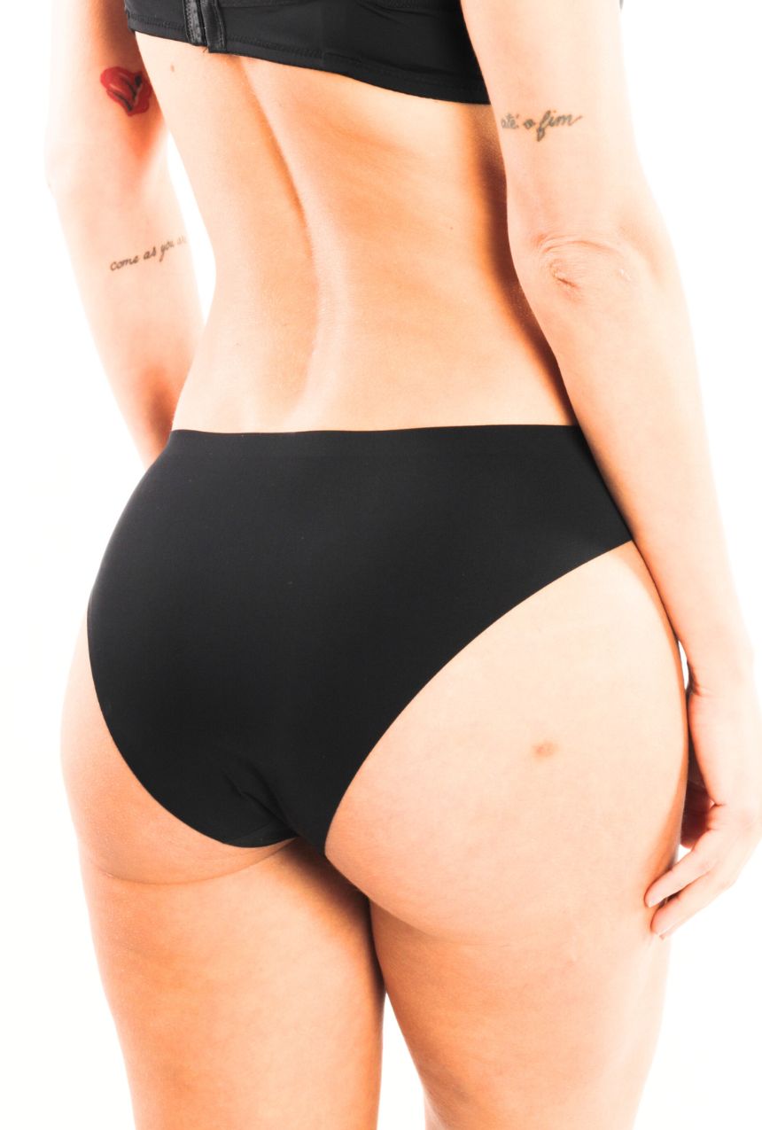 Calzón tipo bikini de costuras fusionadas con laterales de encaje