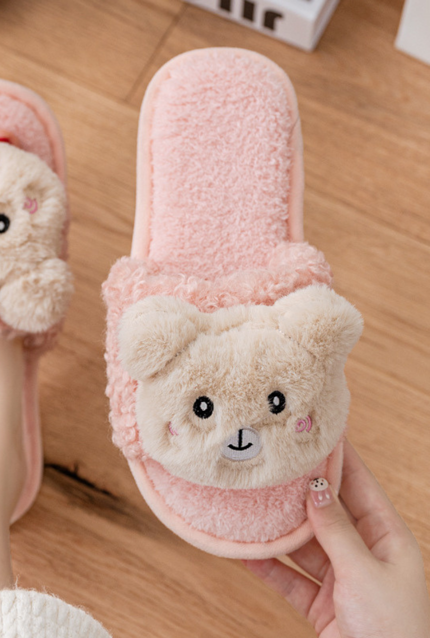 Set de pantuflas tipo sandalia con osito de peluche rosa