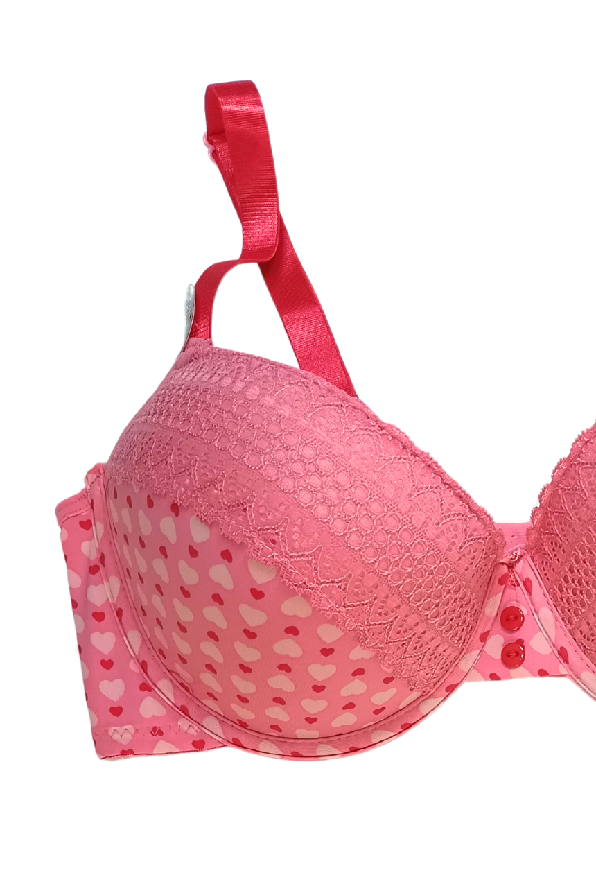 Coordinado brasier copa clásica con bikini y detalles de encaje.