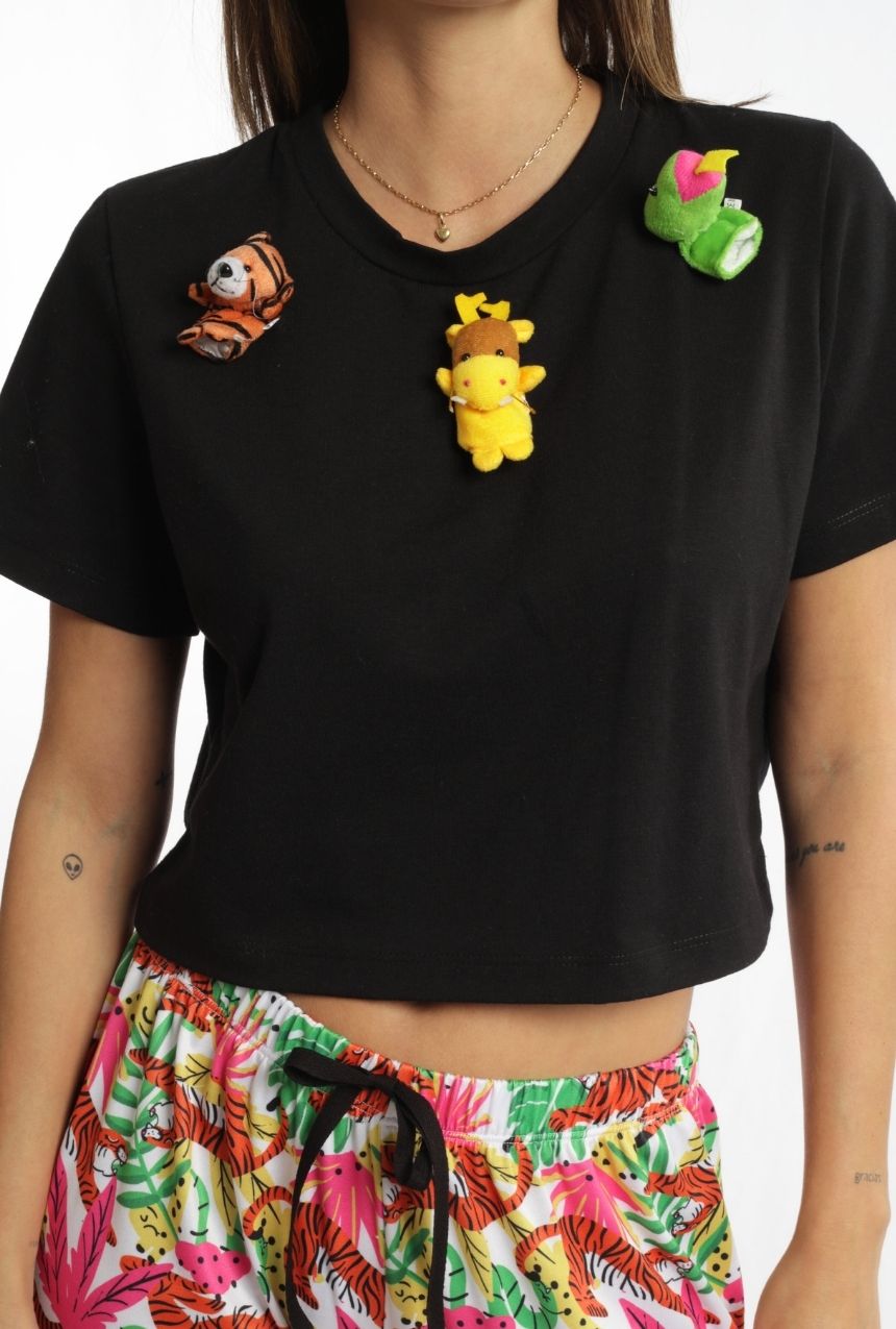 Pijama pantalón con playera manga corta de aplicación animalitos de a selva