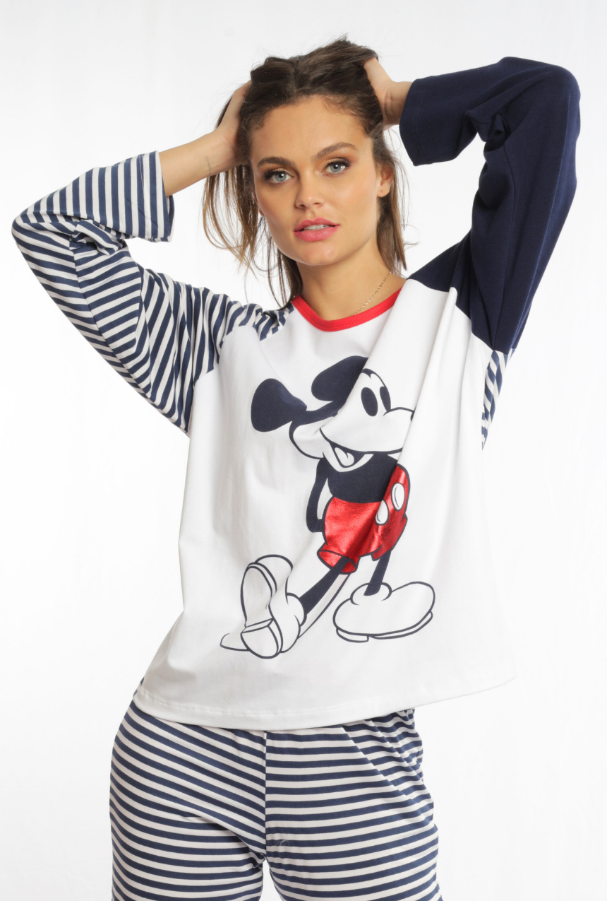 Pijama Pantalón a rayas con playera manga larga Mickey Mouse.