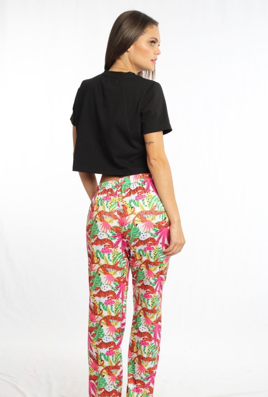 Pijama pantalón con playera manga corta de aplicación animalitos de a selva