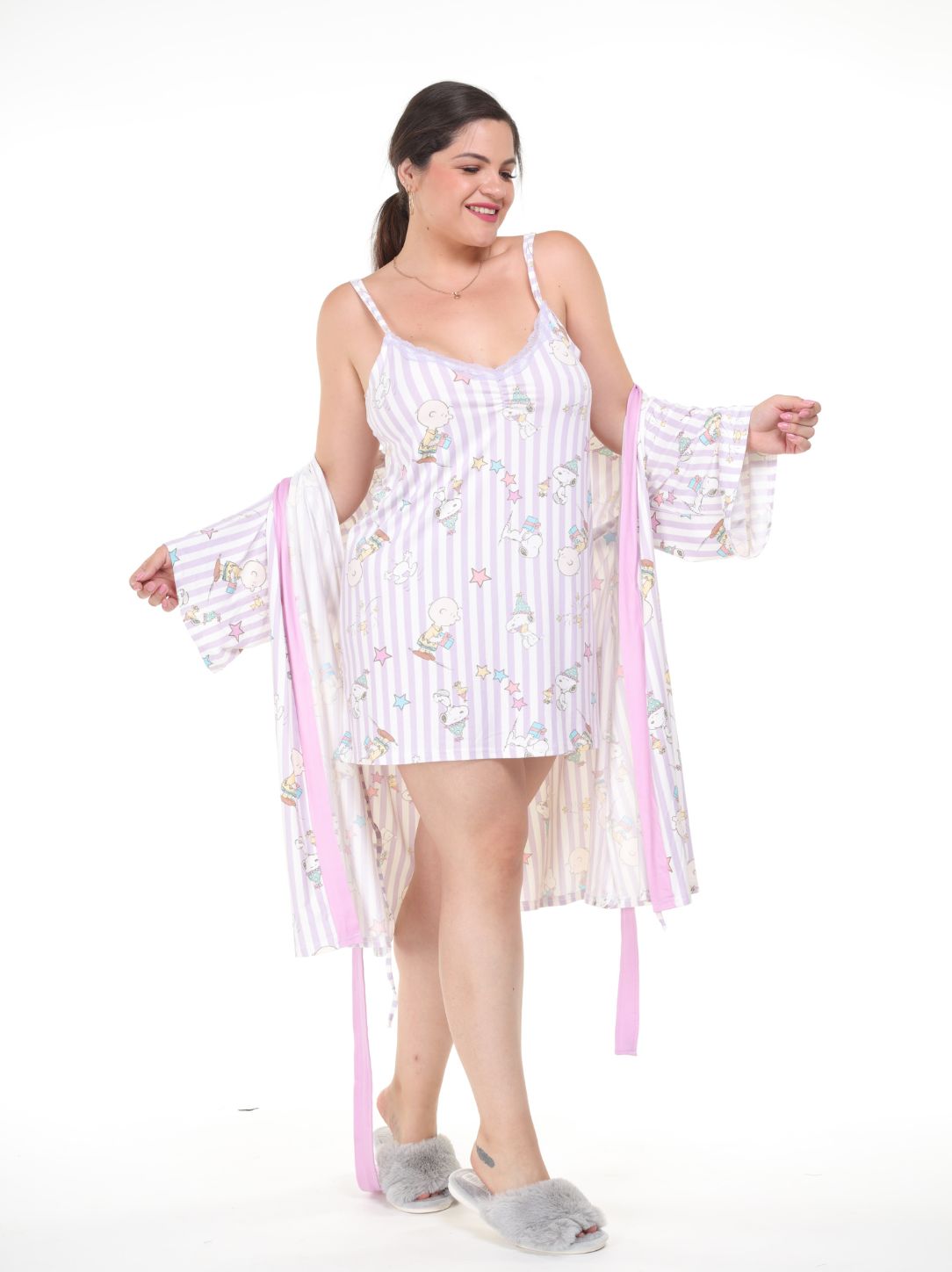 Camisón y bata de rayas de snoopy rosa