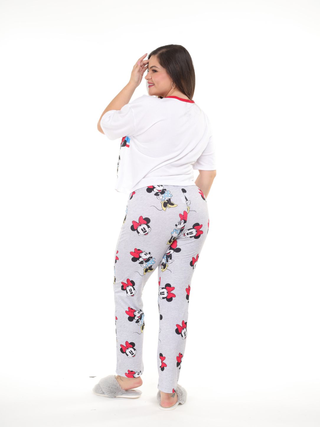 Pijama 3 piezas, pantalón y short gris con camisa manga corta de minnie