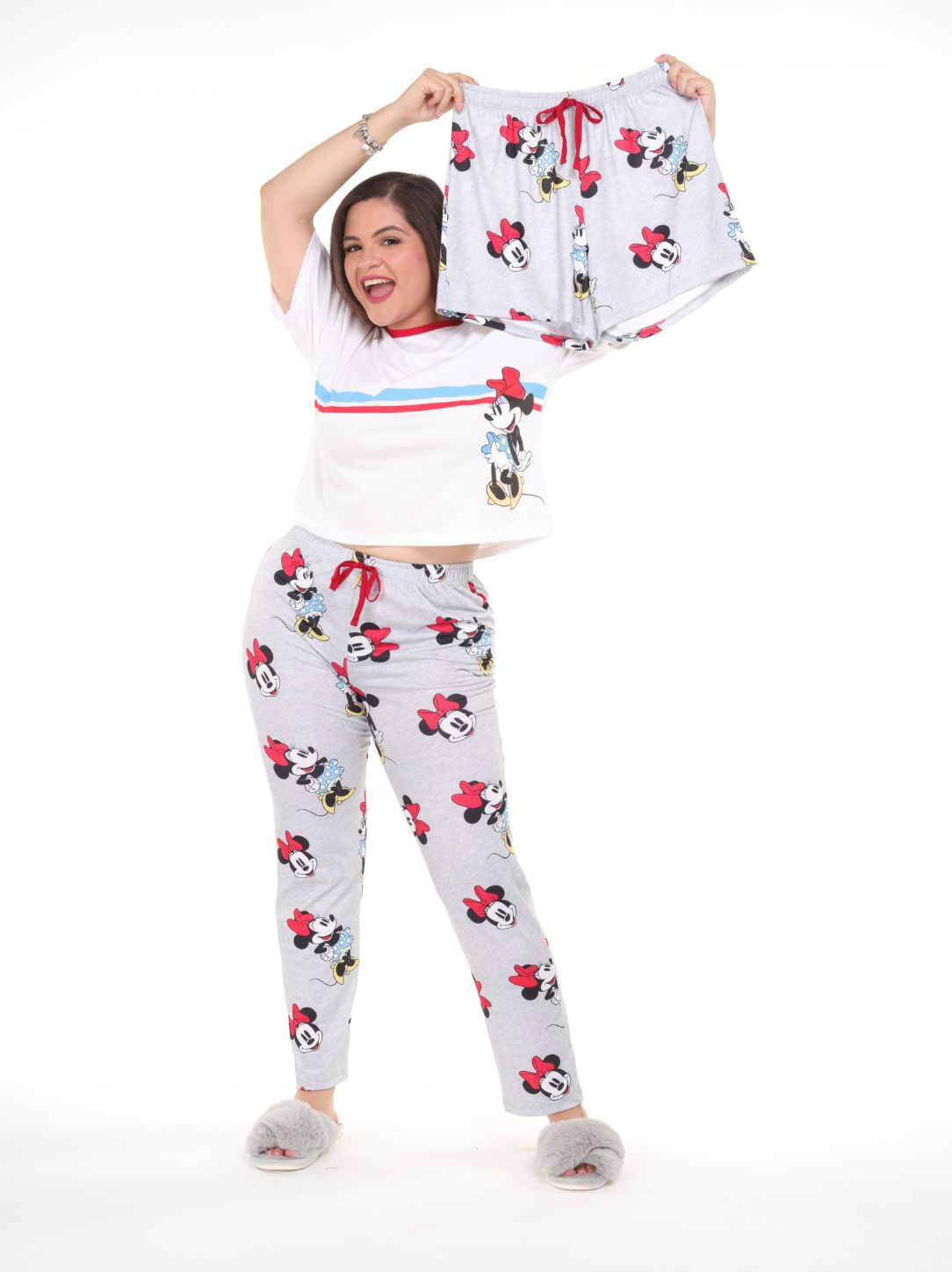 Pijama 3 piezas, pantalón y short gris con camisa manga corta de minnie