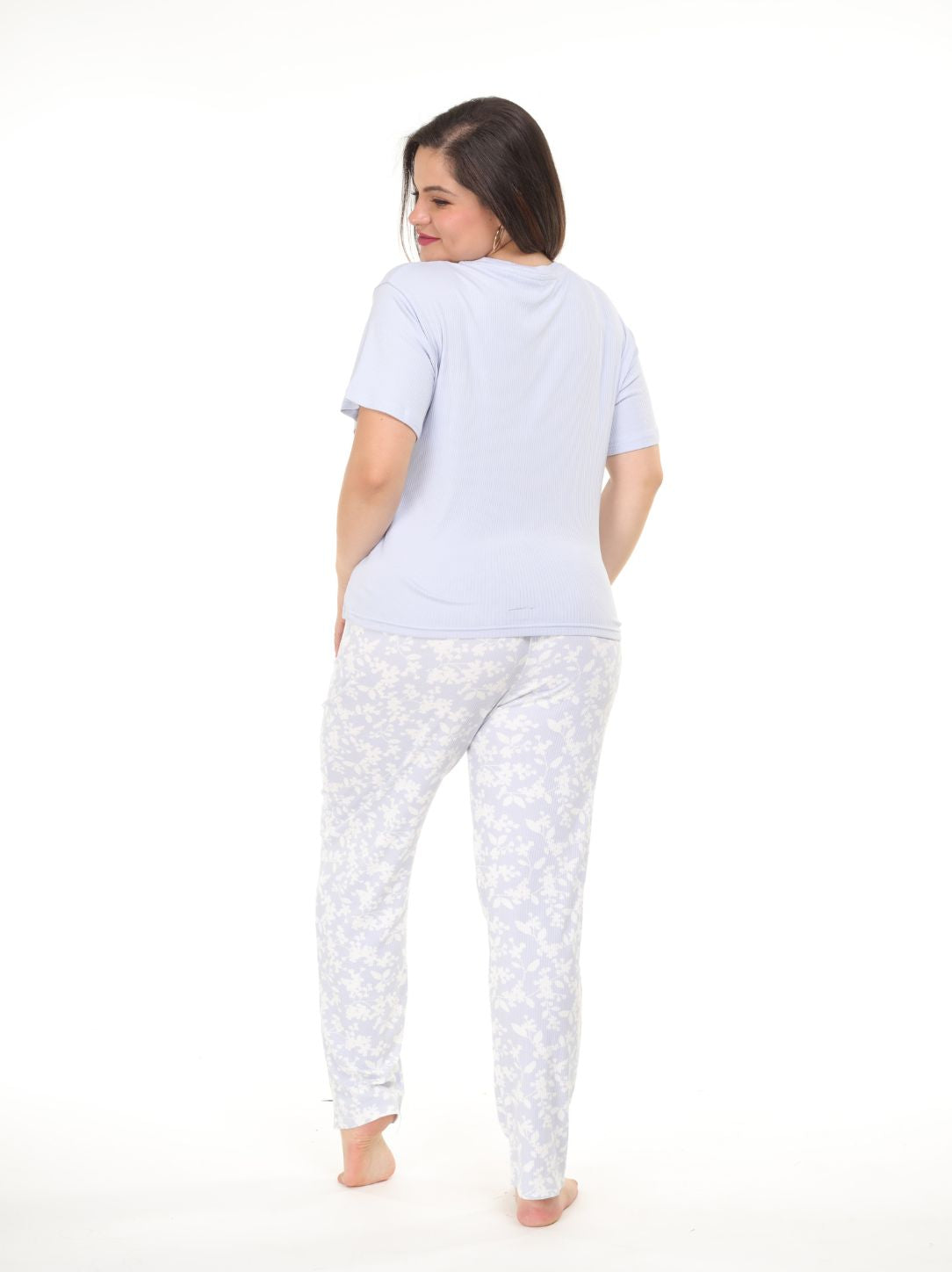 Pijama pantalón flores y camisa manga corta lila