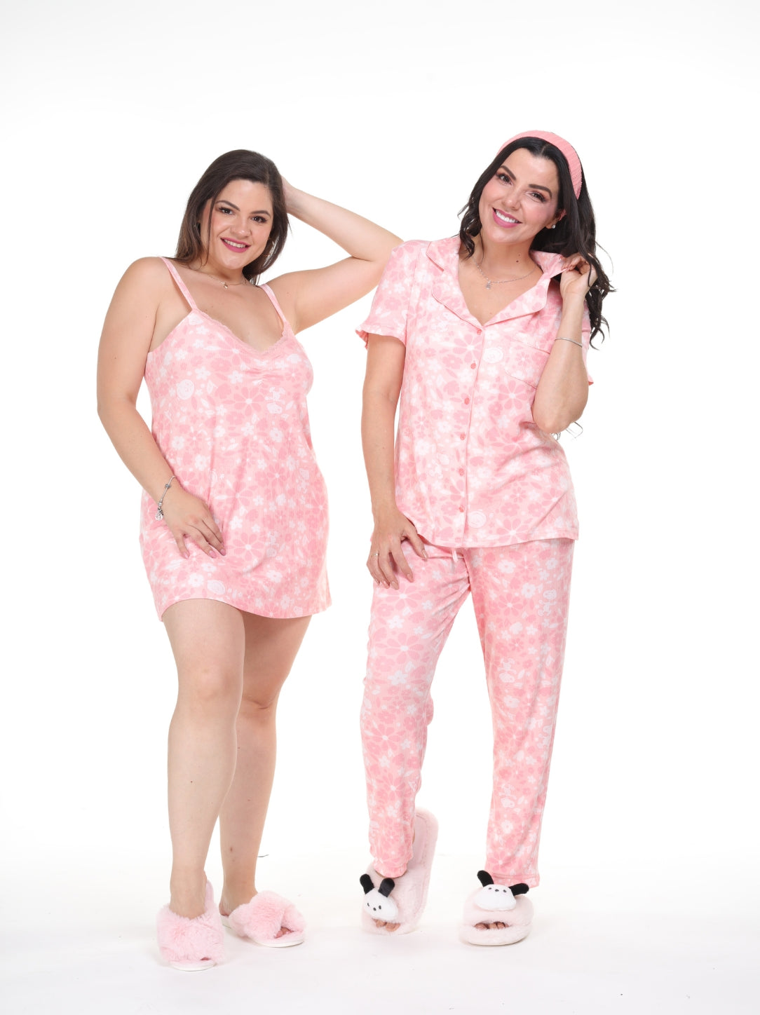 Pijama pantalón y camisa manga corta con botones rosa de snoopy