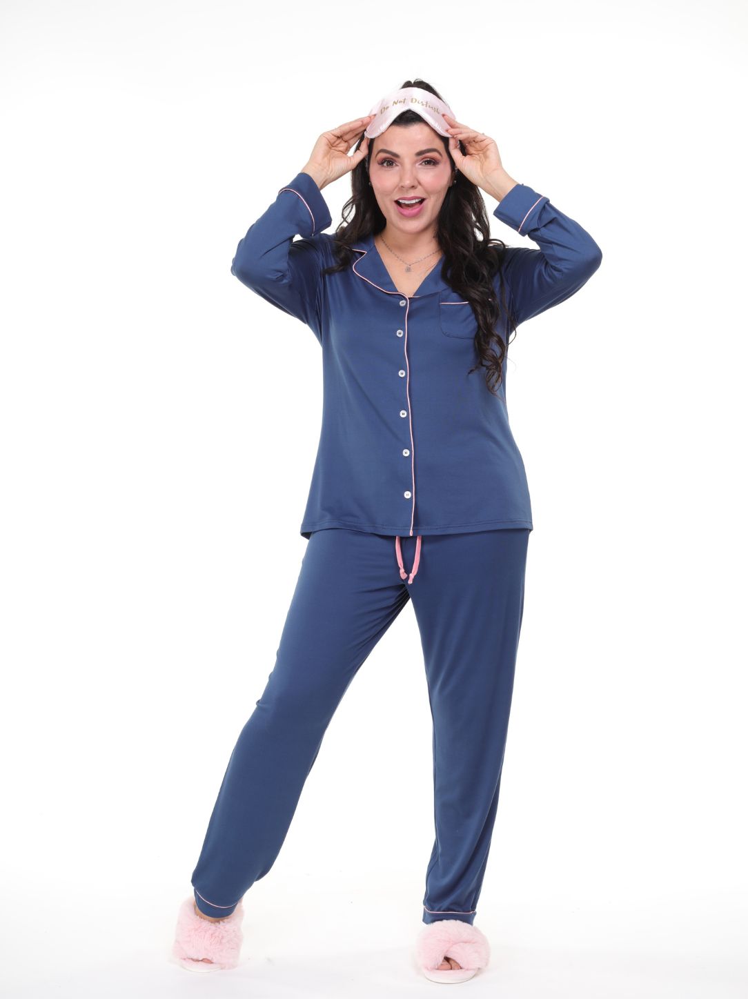 Pijama pantalón y camisa manga larga con botones azul línea rosa