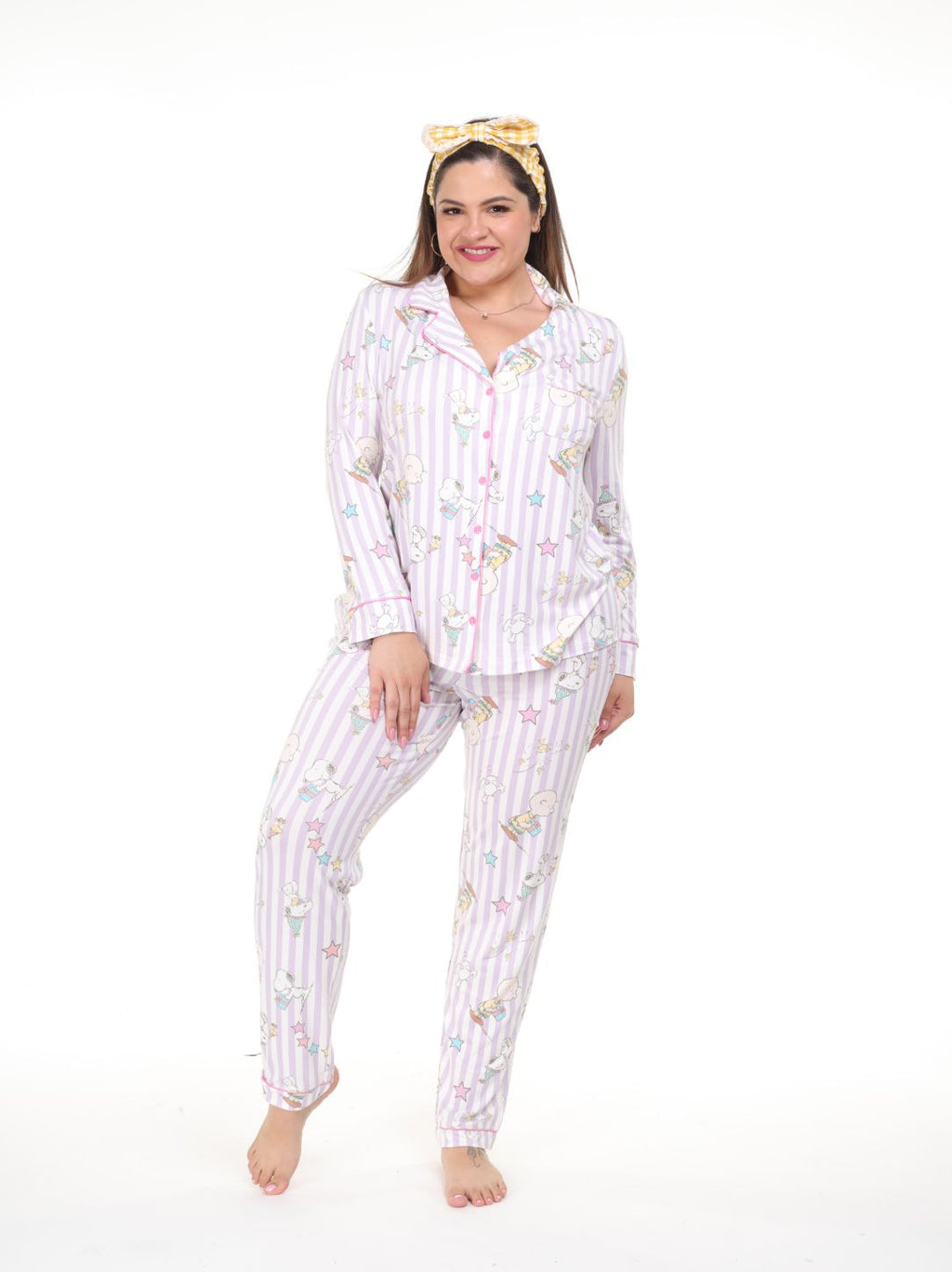Pijama pantalón y camisa manga larga con botones y rayas de snoopy rosa