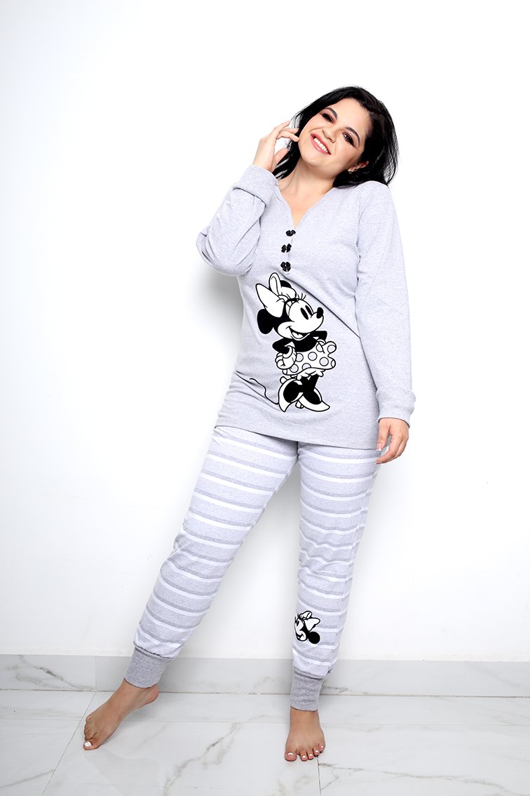 Pijama Pantalón con playera manga larga Minnie Mouse.*