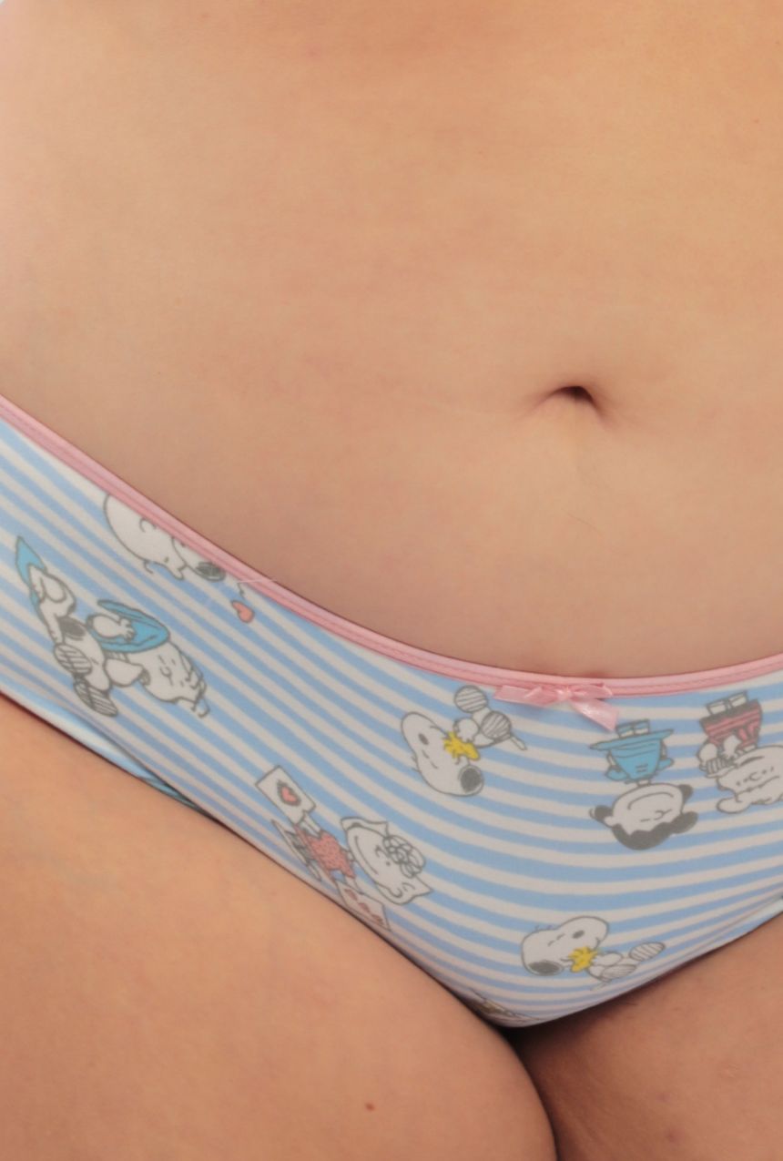 Paquete de 3 calzones tipo  bikini de Snoopy